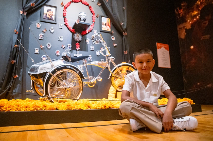 Día de Muertos exhibit at the National Museum of Mexican Art